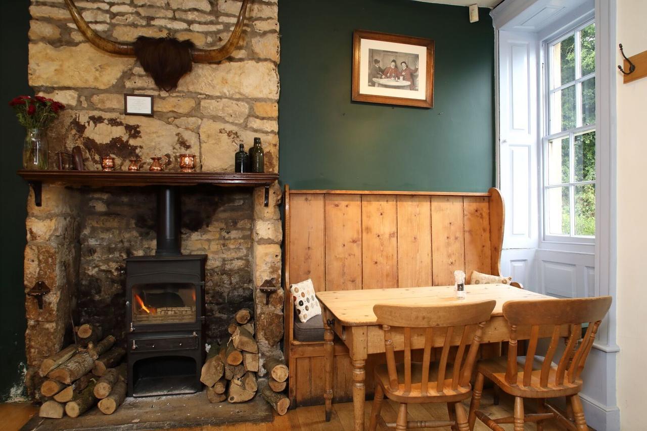Horse And Groom Moreton-in-Marsh Buitenkant foto